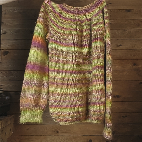Vintage Hand Knit Handmade Acrylic Autumn Sweater - Picture 3 of 7